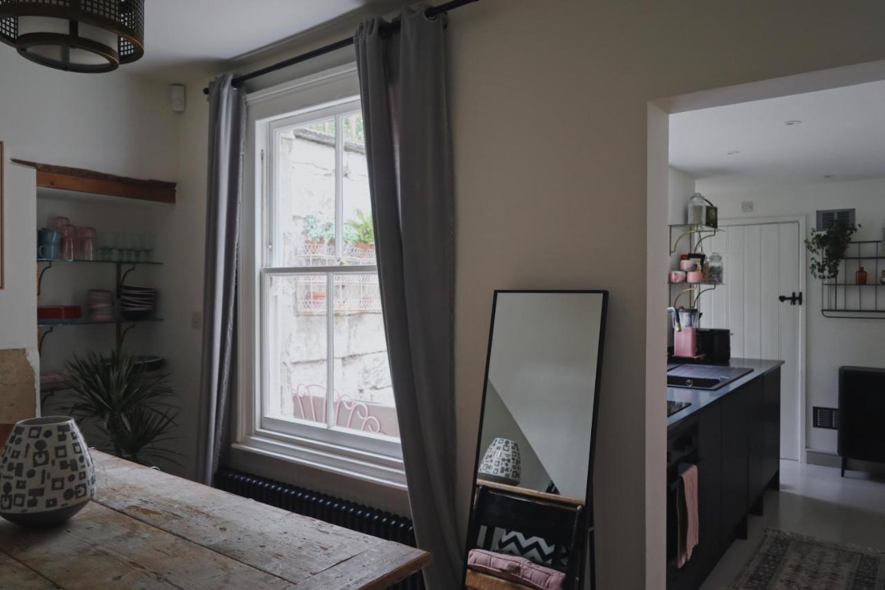 באת' Charming Georgian Cottage With Private Sun Terrace מראה חיצוני תמונה